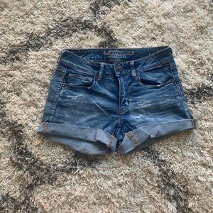 American Eagle Light Wash Shorts-Midi